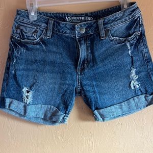 Bullhead - boyfriend denim jean shorts, size 3.
